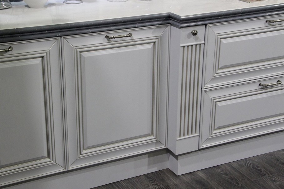 Арва мебель белая патина серебро