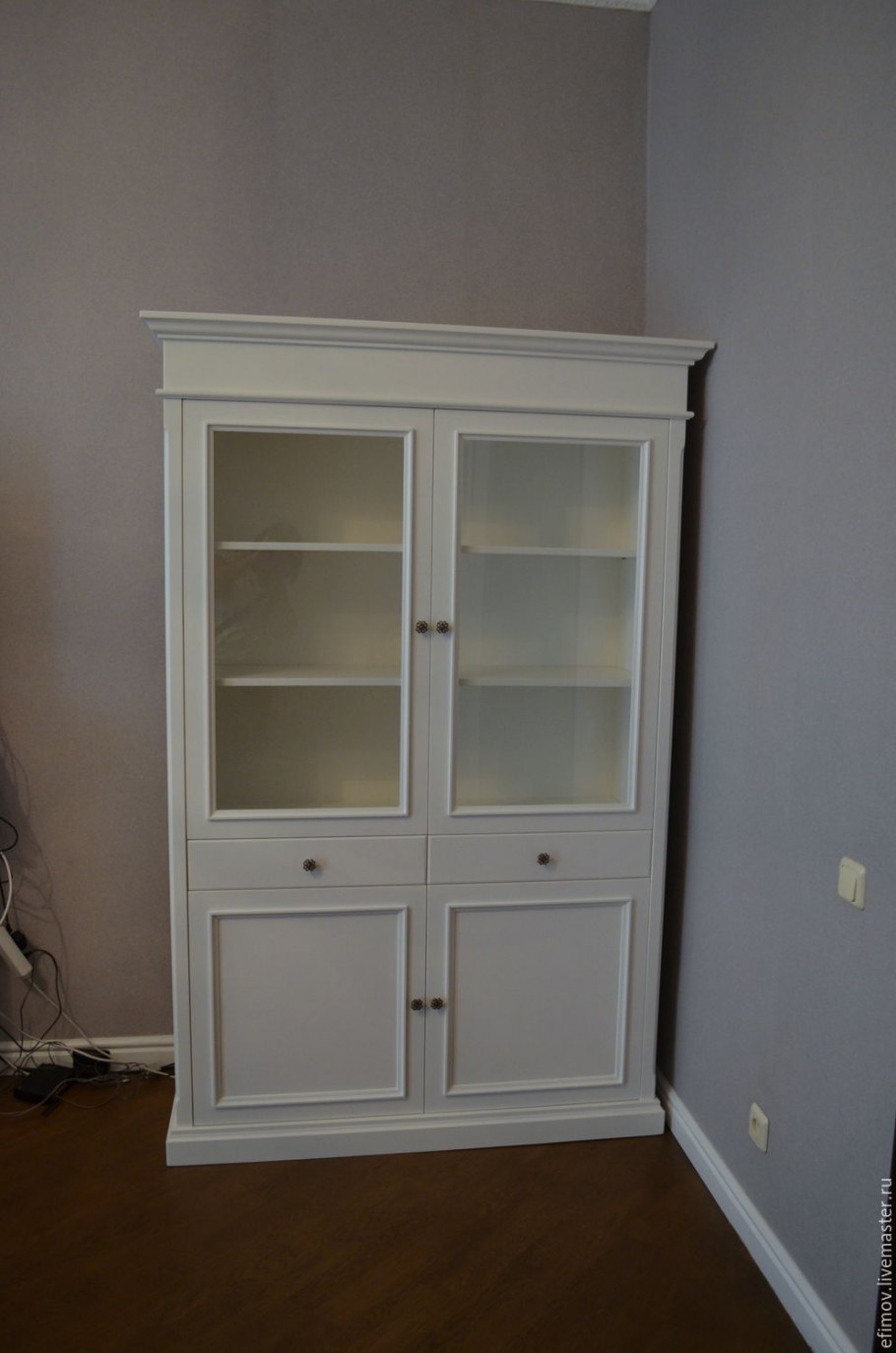 Шкаф книжный белый Серджио