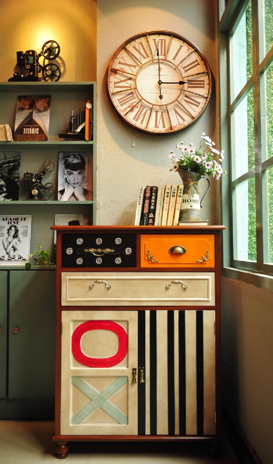 Шкаф в стиле ретро