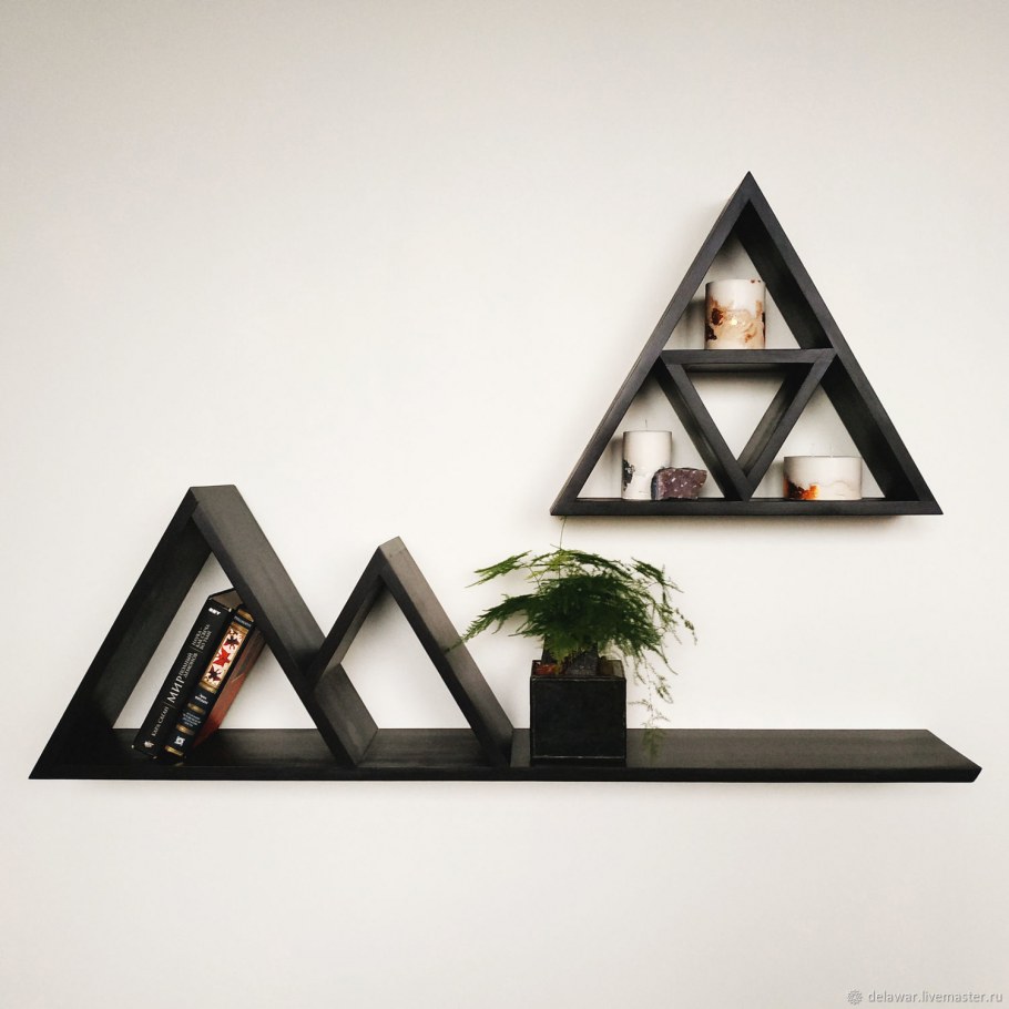 Треугольные полки