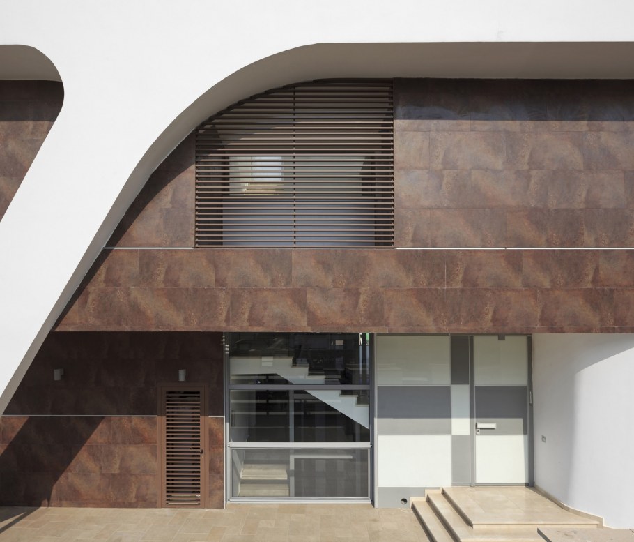 Керамогранит в архитектуре