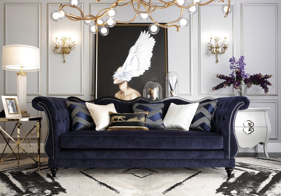 Диван в неоклассическом стиле