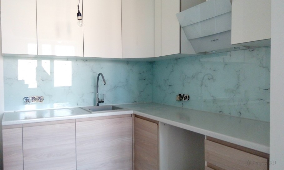 Фартук голубой мрамор