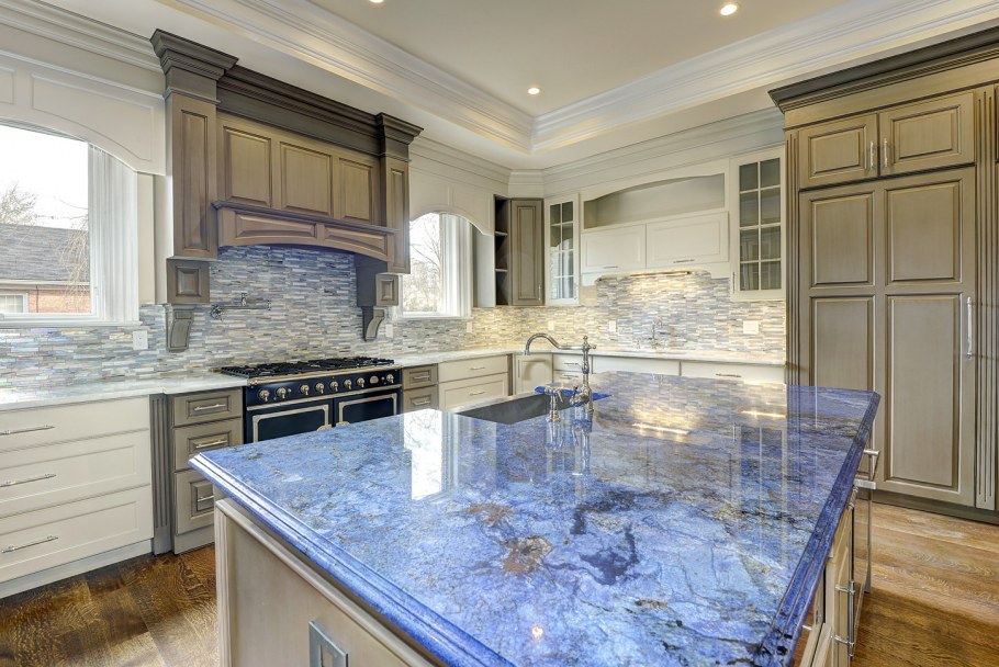 Столешница гранит Azul Bahia