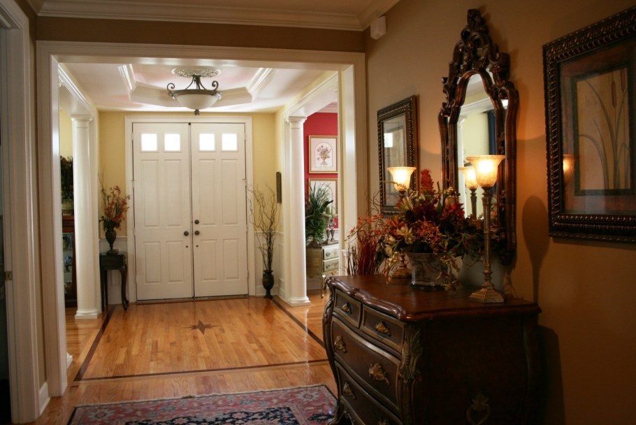 Красивый интерьер прихожей