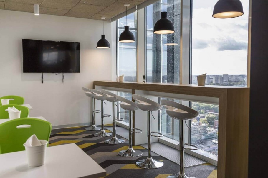 Барная стойка в офисе