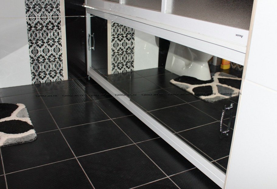 Зеркальный экран под ванну