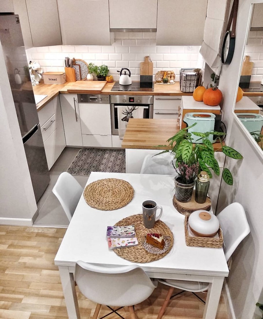 Красивый недорогой интерьер кухни