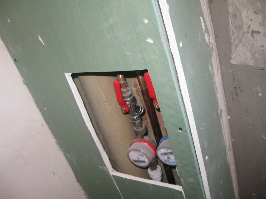 Короб для сантехнических труб