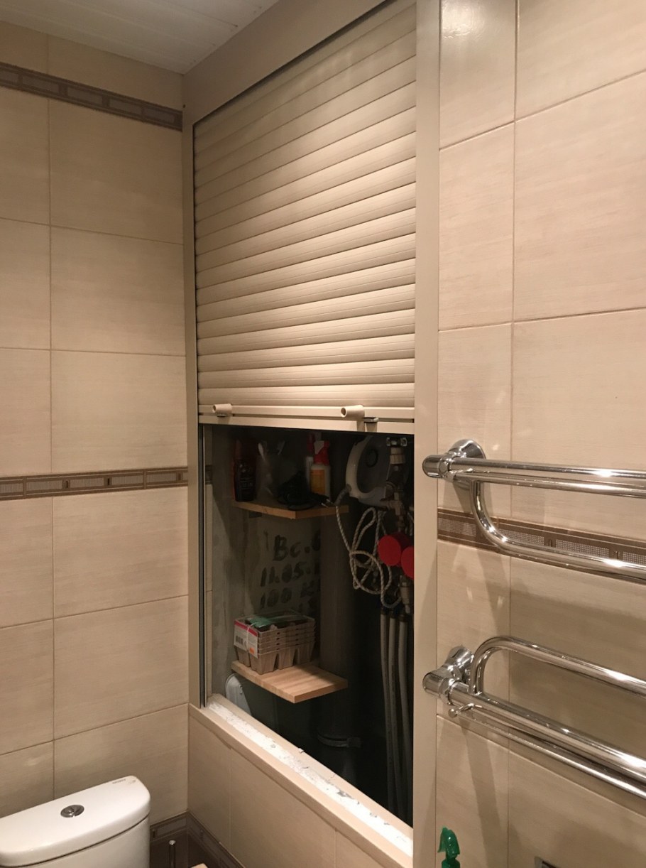 Сантехнические шкафы в ванную