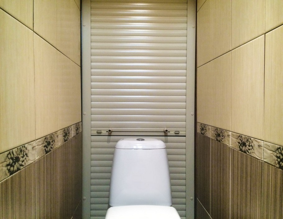 Рулонная штора в туалете