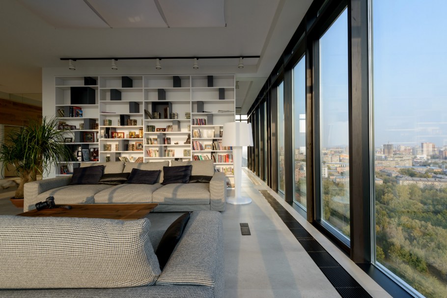 Двойной свет в стиле хайтек