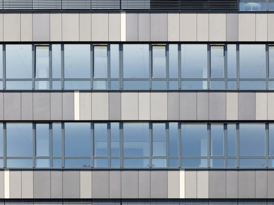 Современное остекление зданий