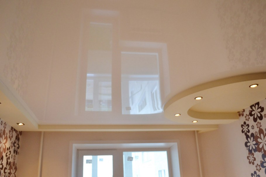Матерчатый потолок от центра
