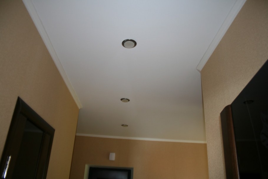 Матовый натяжной потолок