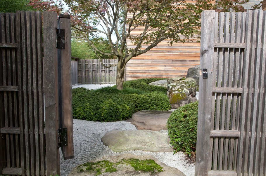 Калитка в японском стиле