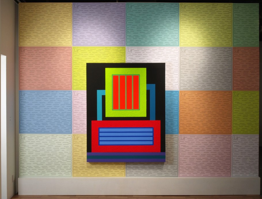 Обои компаньоны в интерьере зала