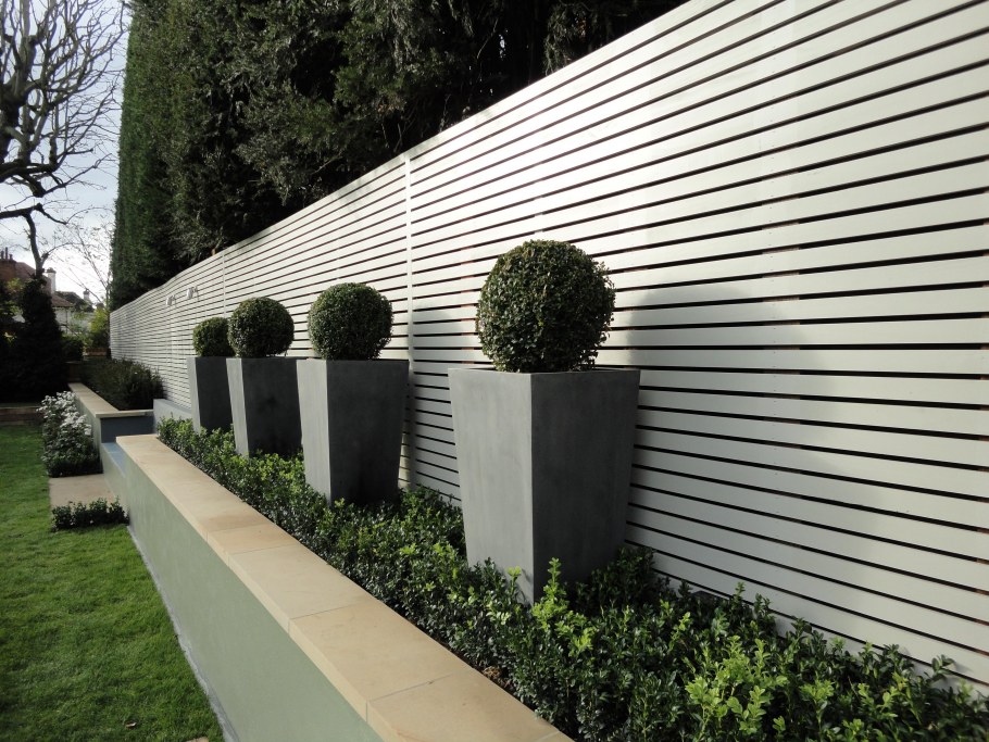 Дизайнерский забор из бетона
