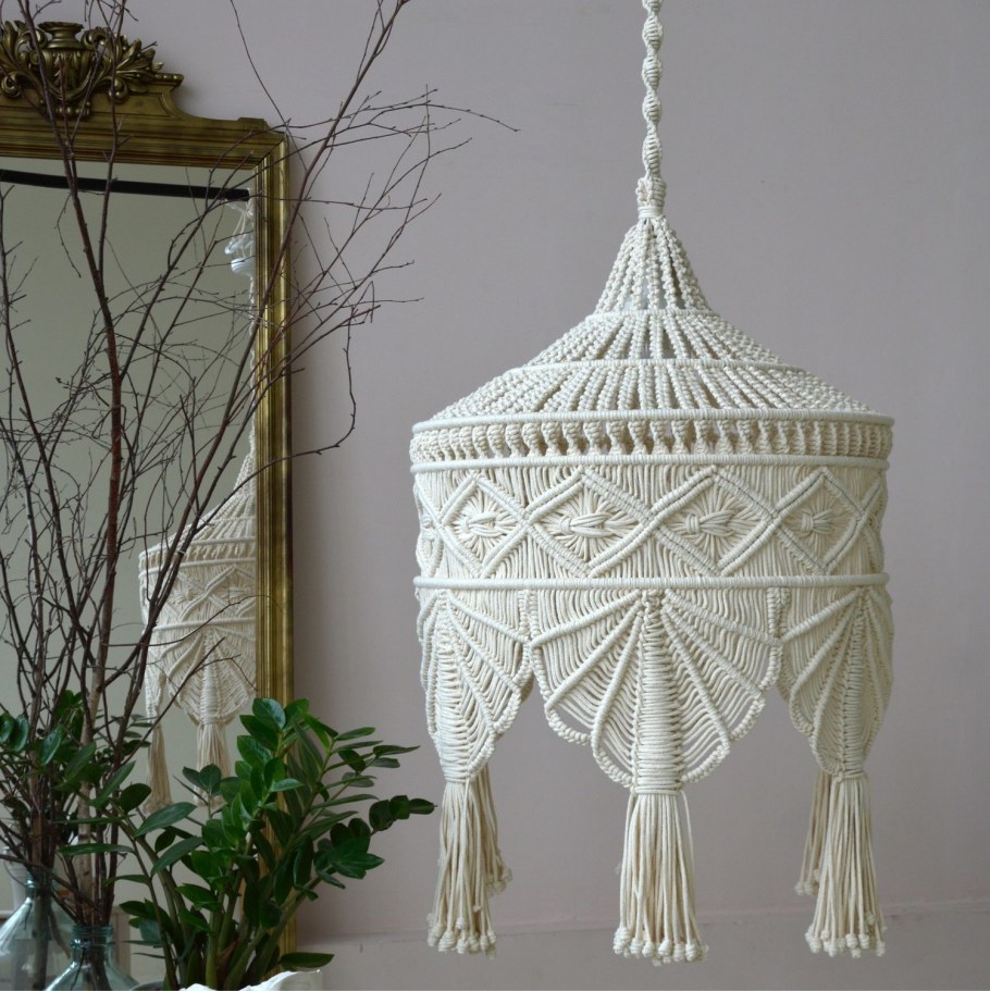 Макраме в стиле бохо на стену