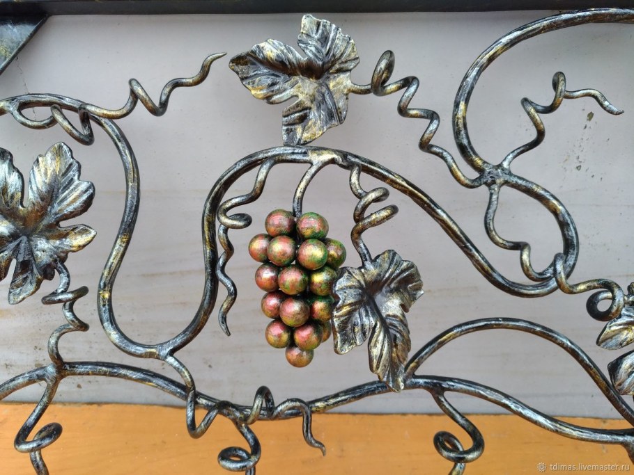 Кованые украшения для сада