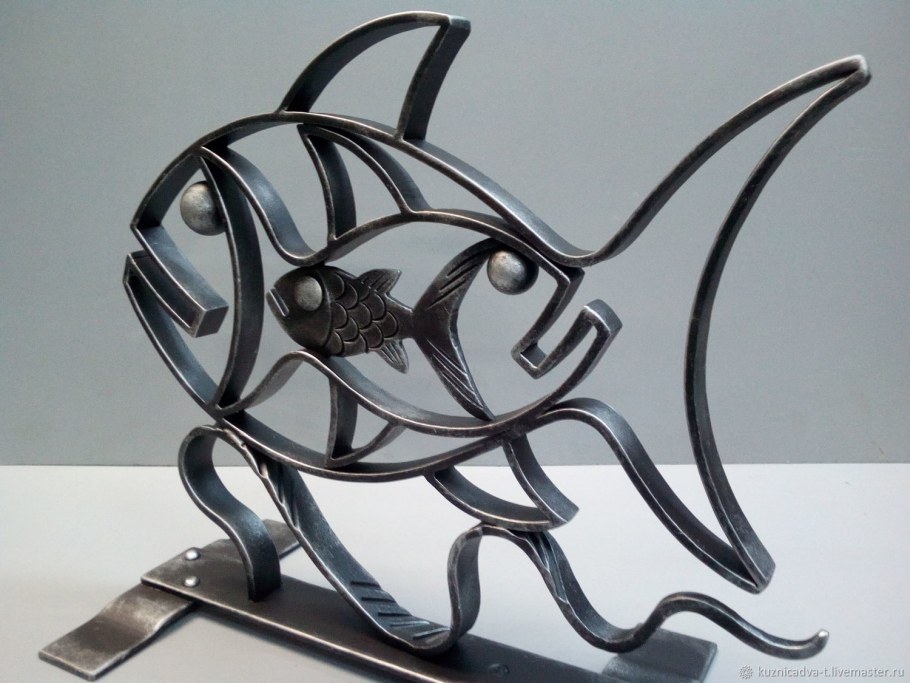 Фигурки из металла