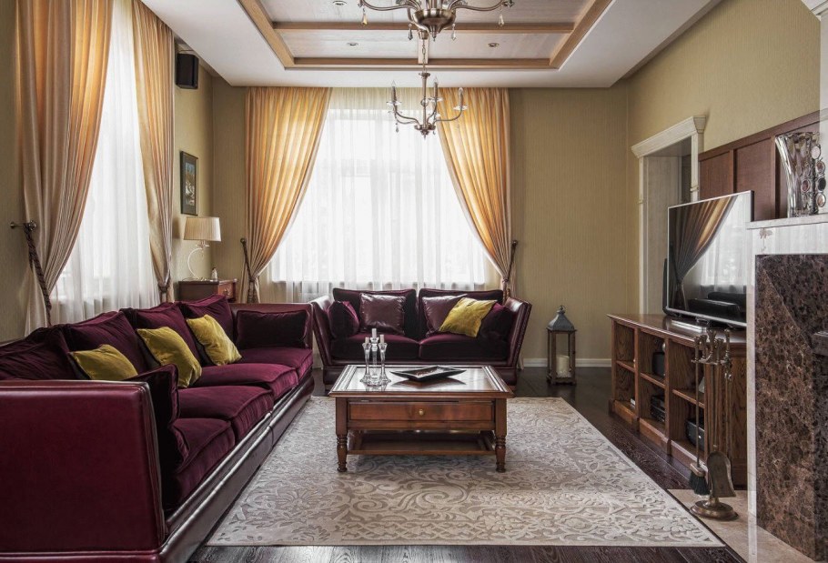 Интерьер гостиной с эркером