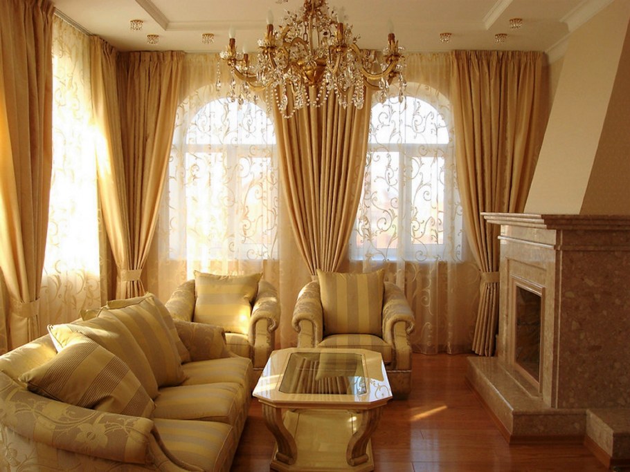 Гостиная с полукруглым эркером