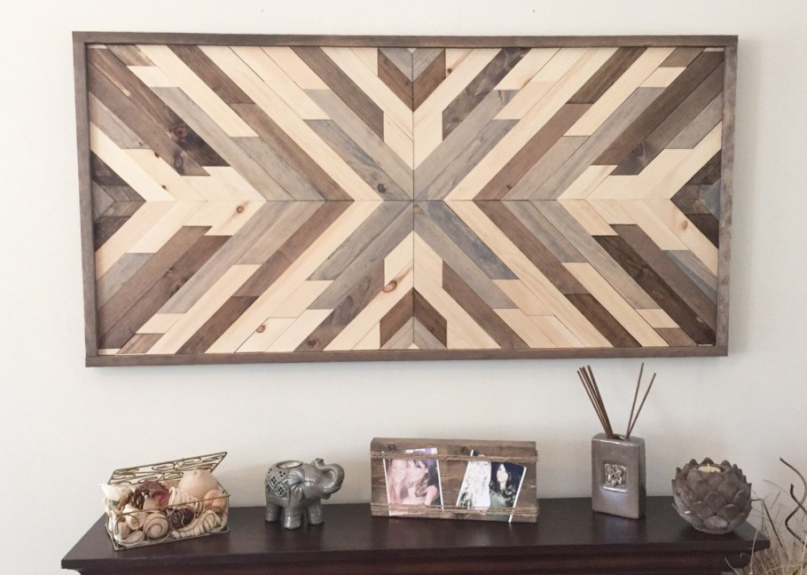 Деревянный декор на стену