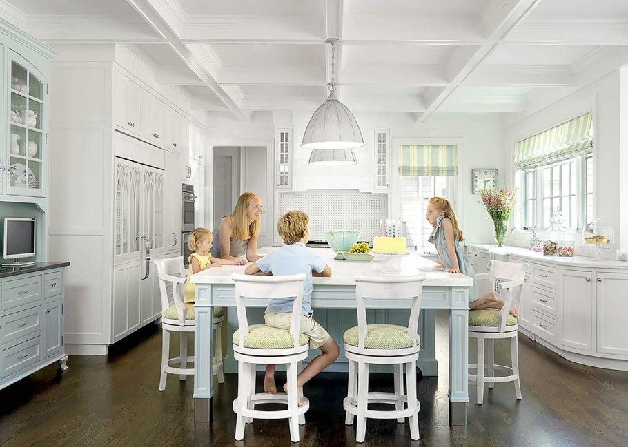 Кухня гостиная для большой семьи