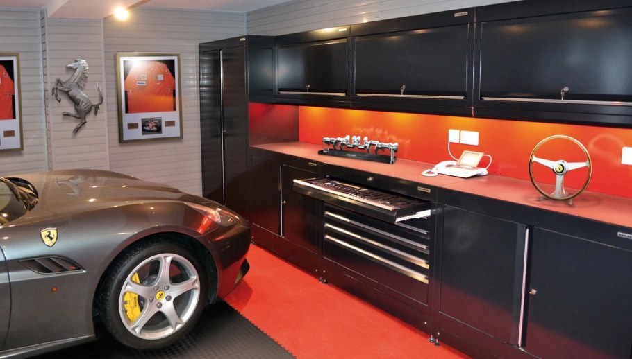 Красивый гараж