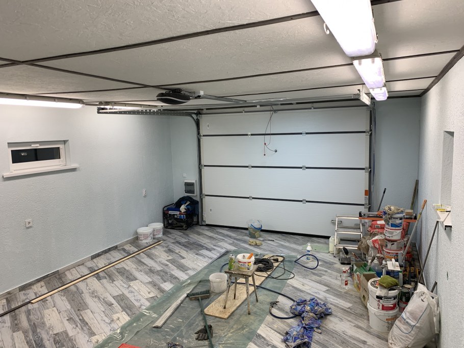 Отделка гаража внутри