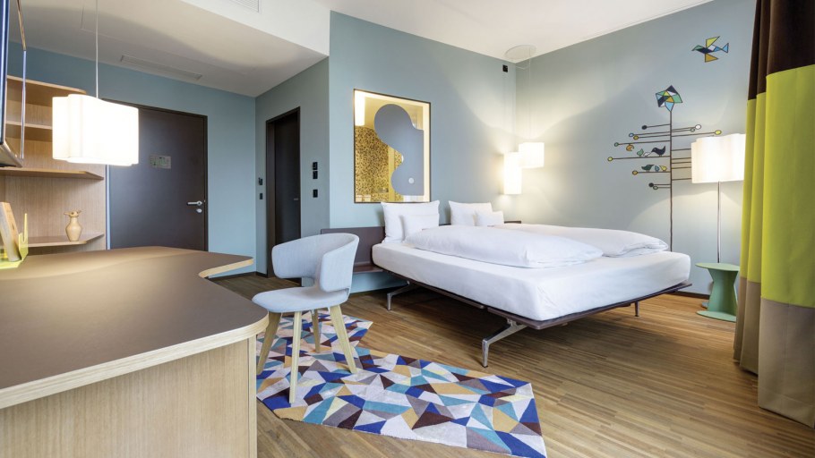 Креативный интерьер отеля