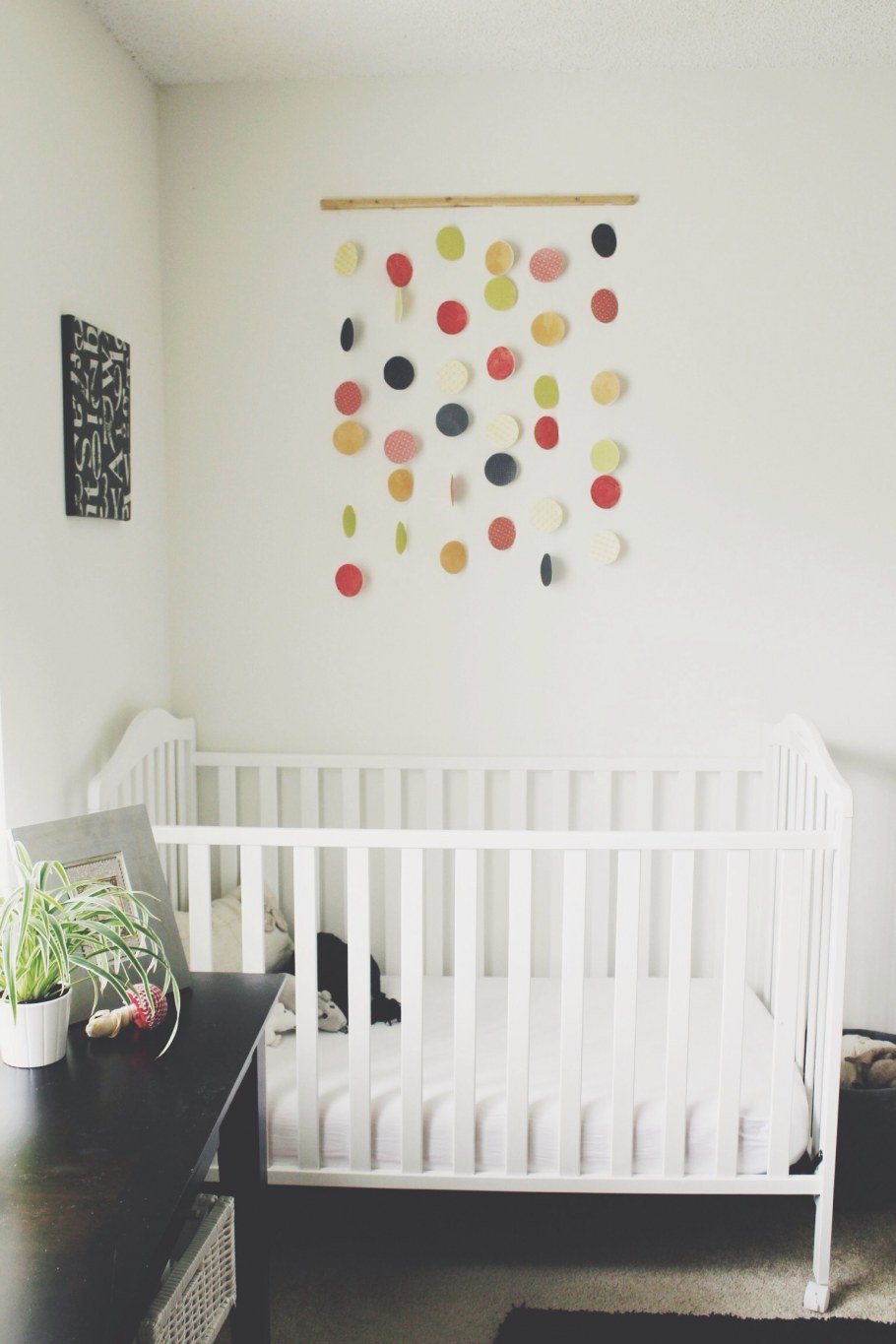 Спальня в коралловом цвете