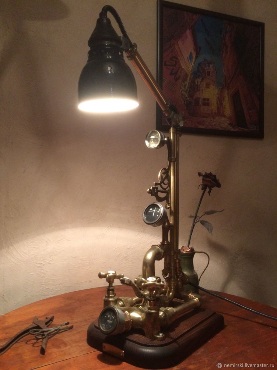 Лампа в стиле стимпанк