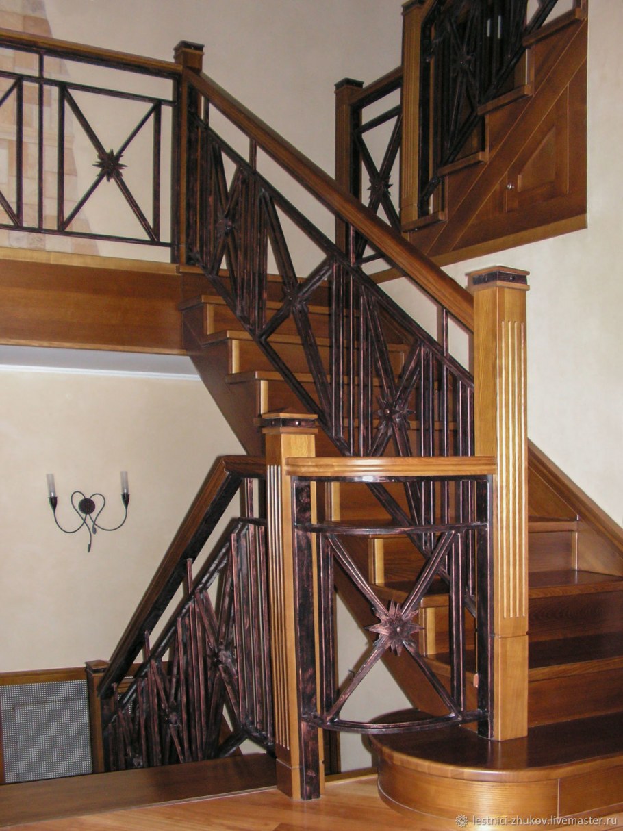 Лестница лофт монокосоур