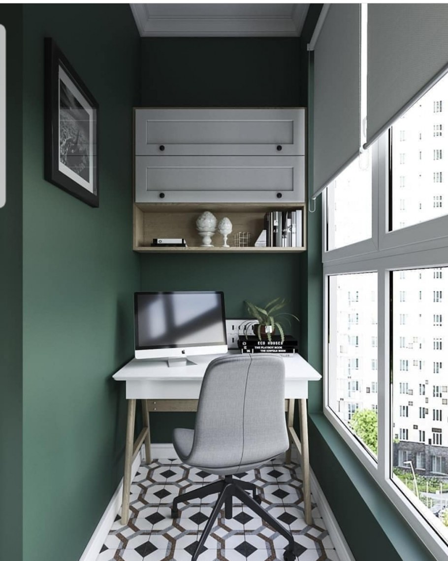 Интерьер кабинета на балконе