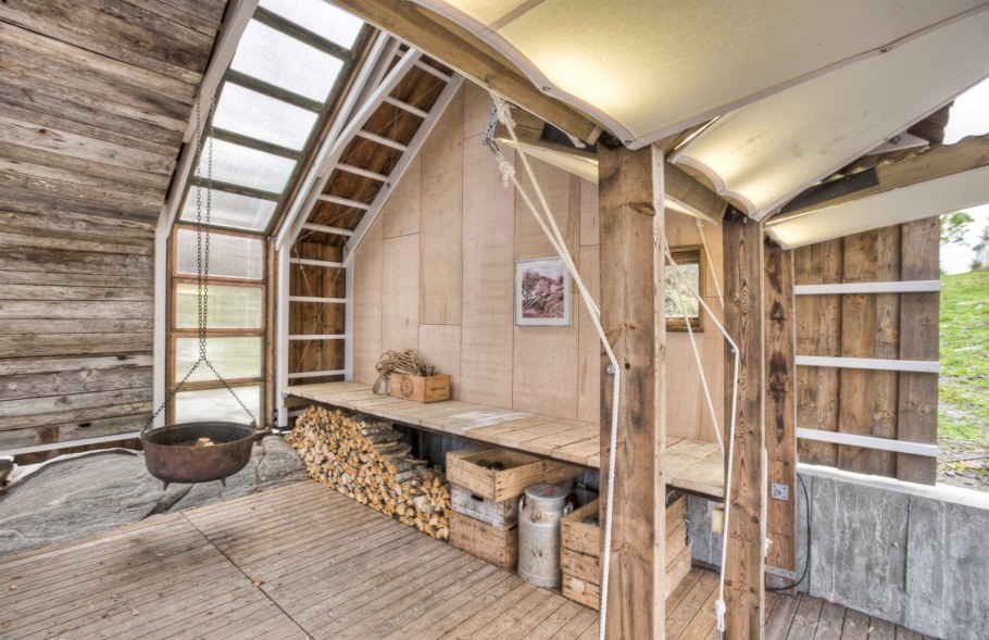 Беседка с сараем в скандинавском стиле