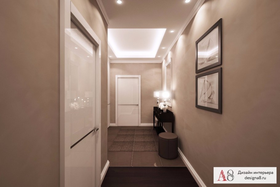 Однотонные стены в коридоре