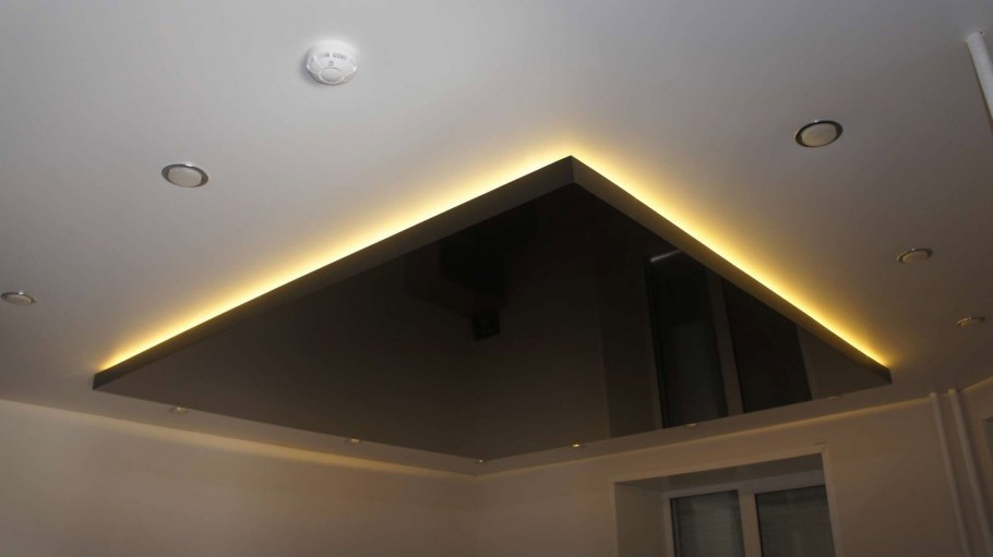 Двухуровневый потолок квадратный