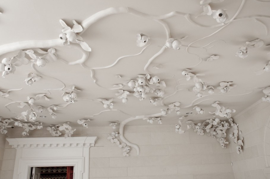 Декор потолка