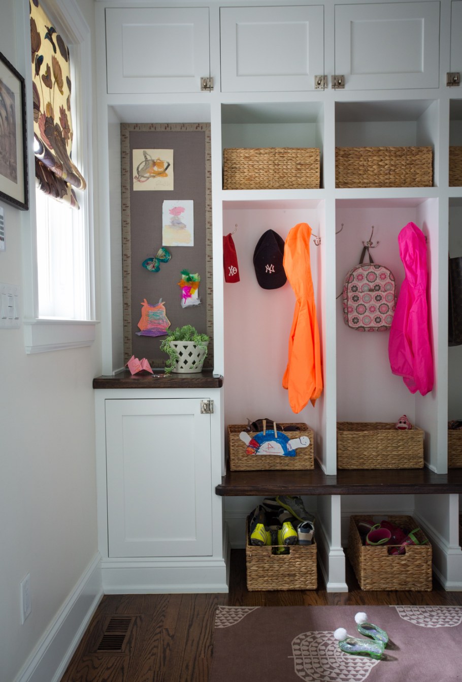 Скамейка в прихожую