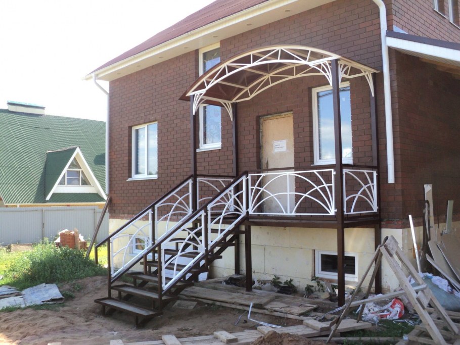 Крылечко для дачного домика