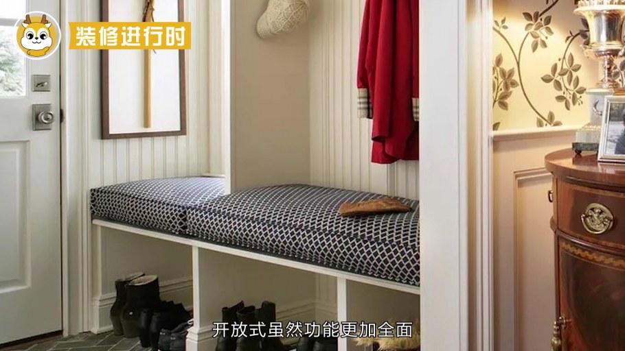 Банкетка в прихожую