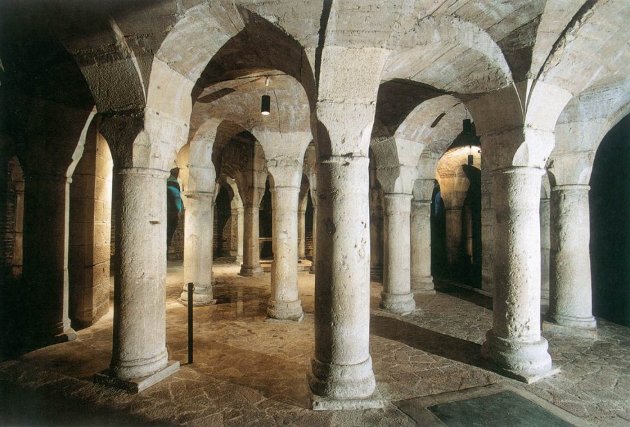 Уклад средневекового монастыря