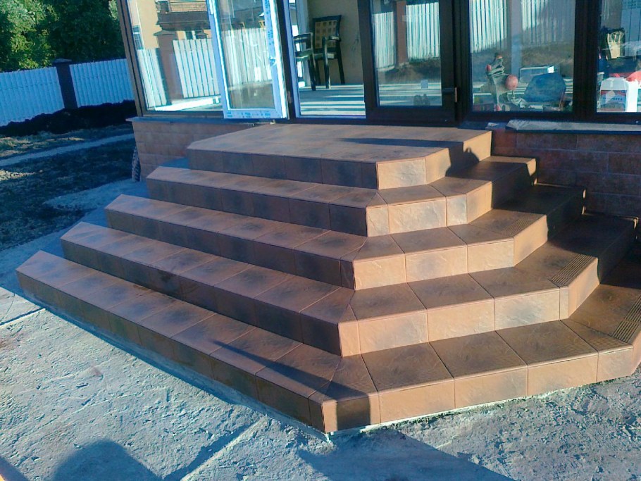 Ступеньки в дом