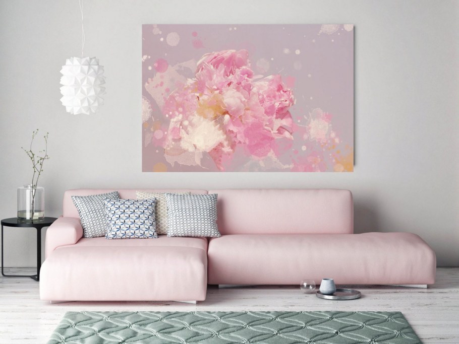 Картина в серо розовых тонах