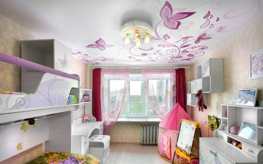 Натяжной потолок в детской