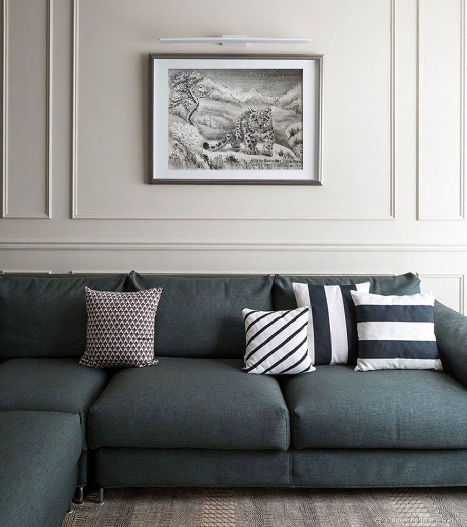 Диван в неоклассическом интерьере