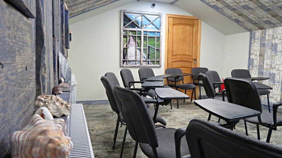 Картина круглая эпоксидная в интерьере