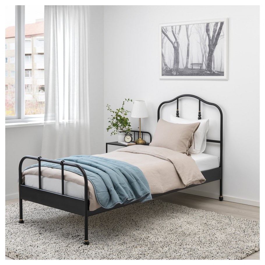 Кровать икеч кропадаль